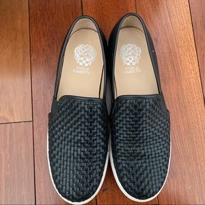 Vince Camuto black sneakers like new size 8